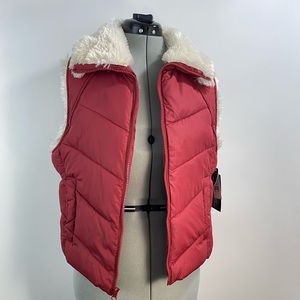 NWT Retro Red Puffer Vest Faux Fur Collar Pockets Medium Vintage Red Off-White